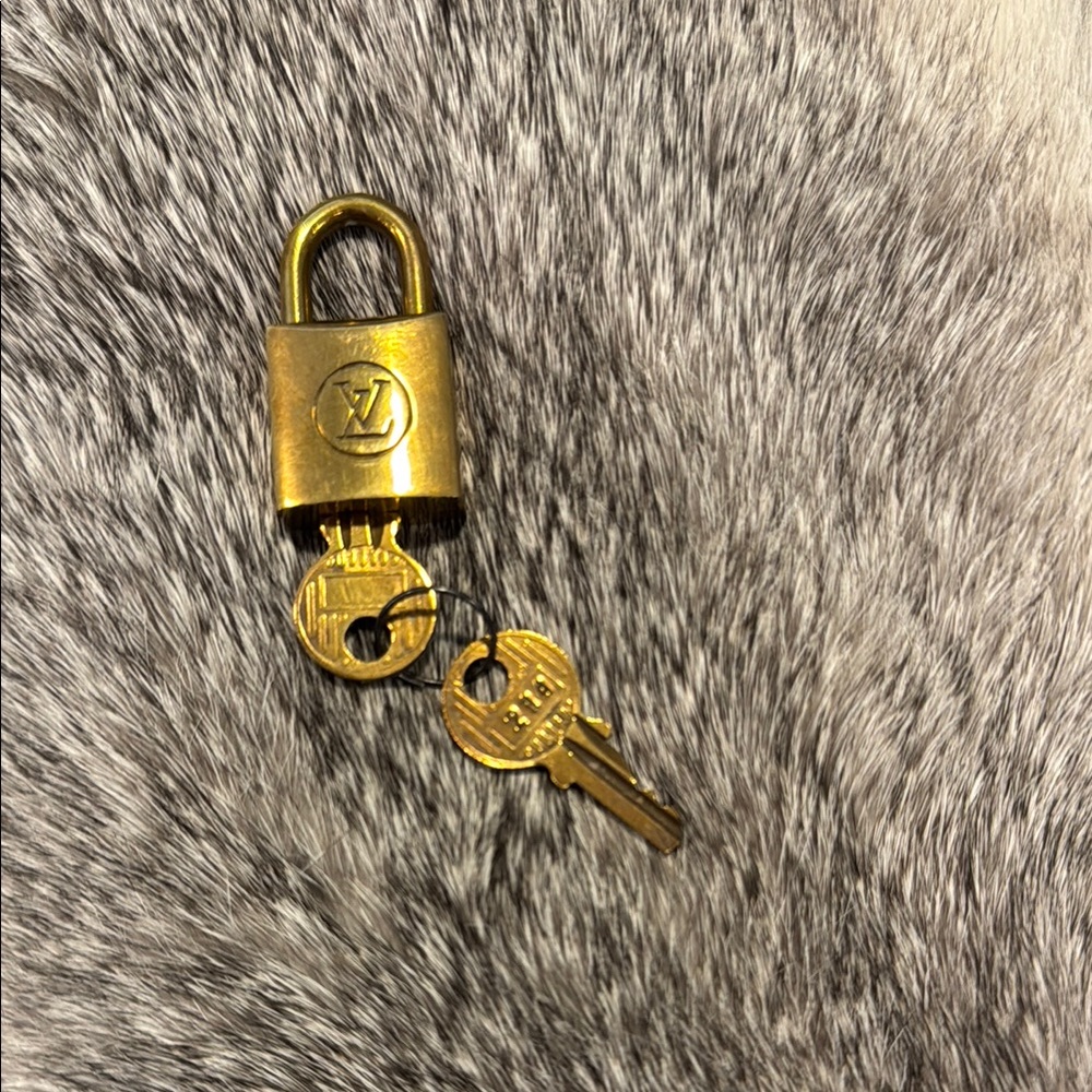 Louis Vuitton Gold Lock and Key Set